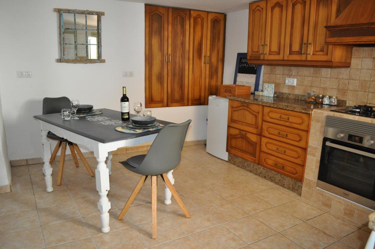 La Estrellita Apartment Iznajar Bagian luar foto